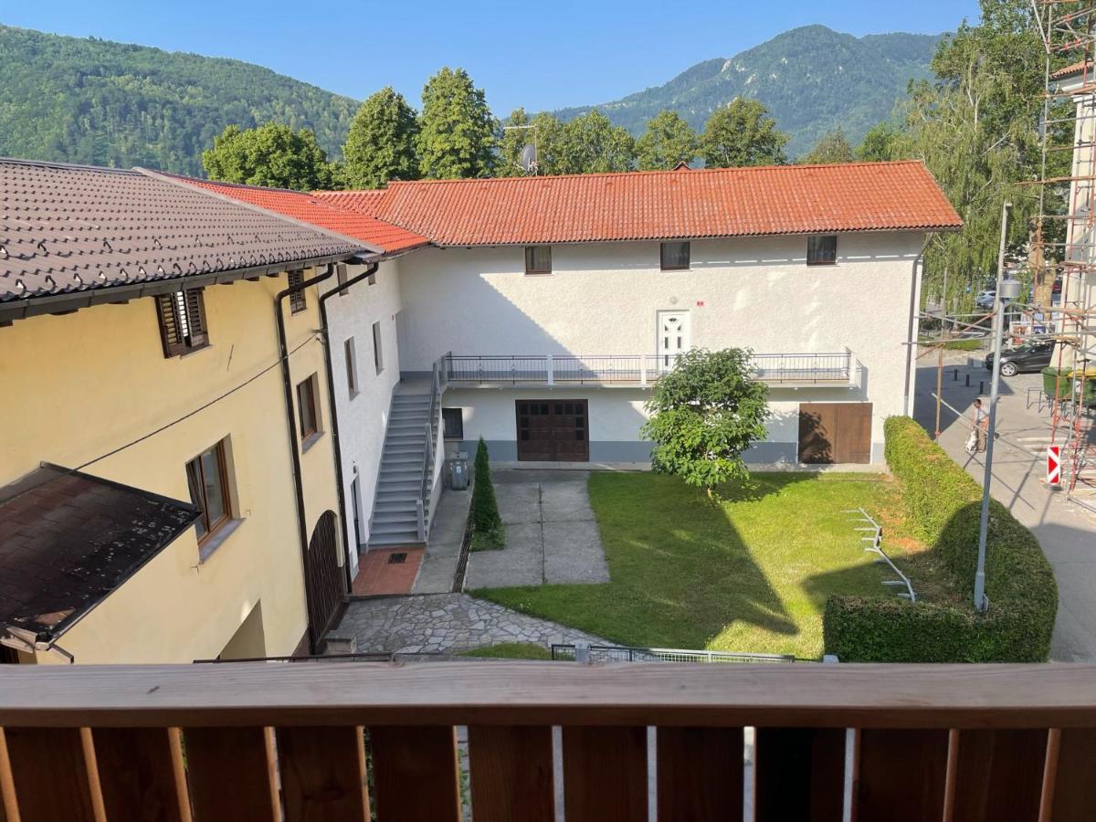 Ferienwohnung Old Square House - Hisa Na Starem Trgu Tolmin Exterior foto