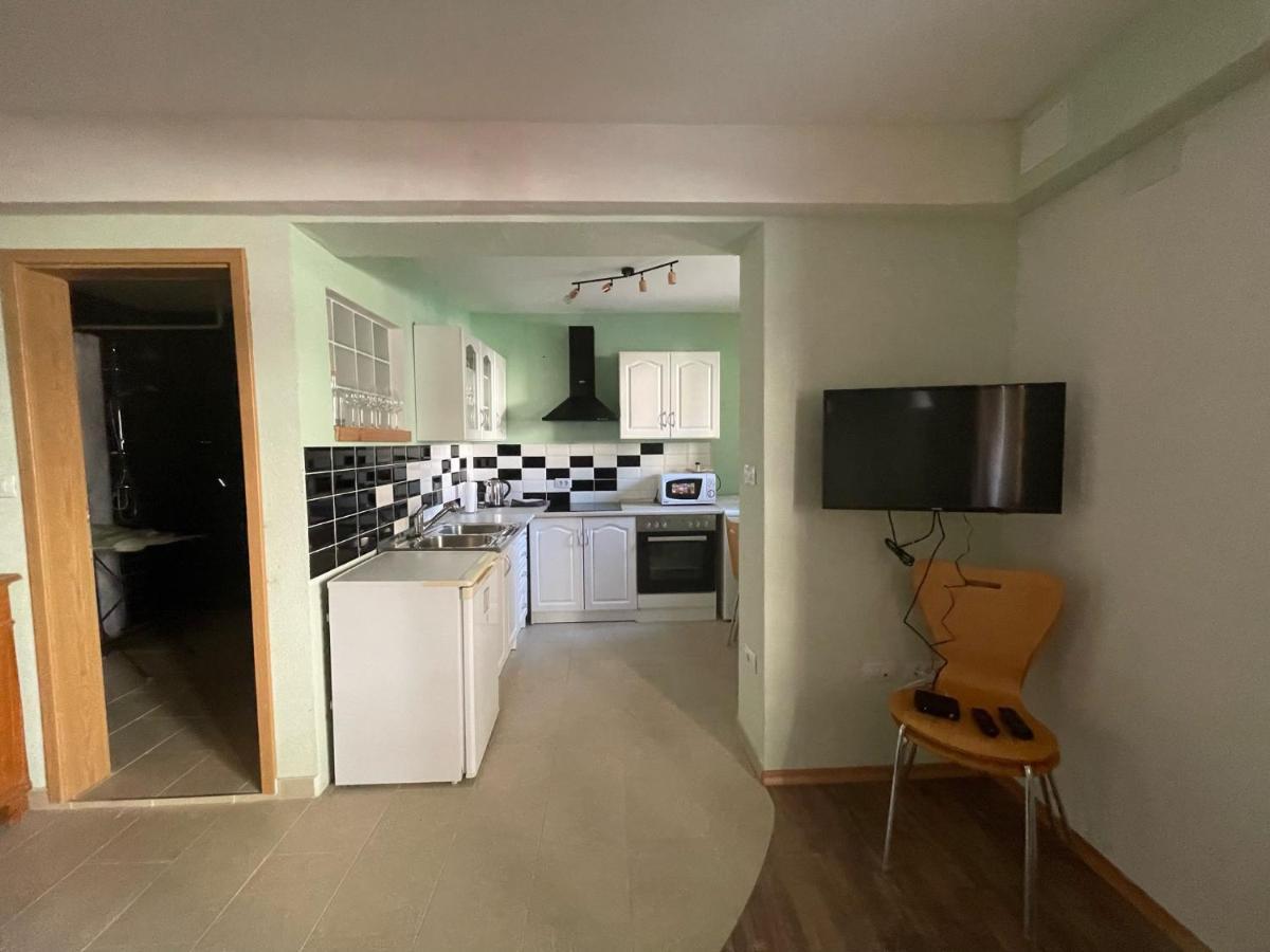 Ferienwohnung Old Square House - Hisa Na Starem Trgu Tolmin Exterior foto
